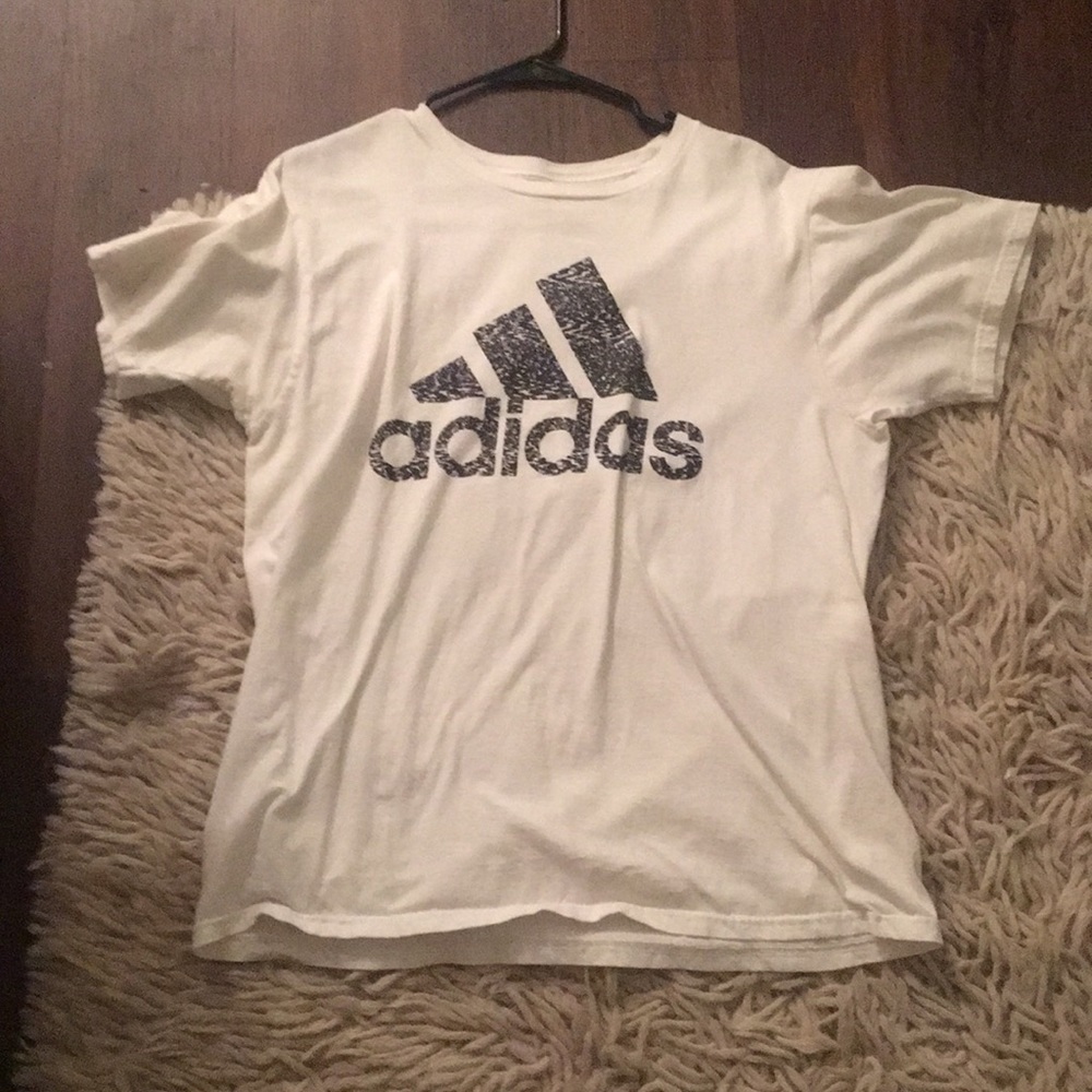 Adidas T-shirt